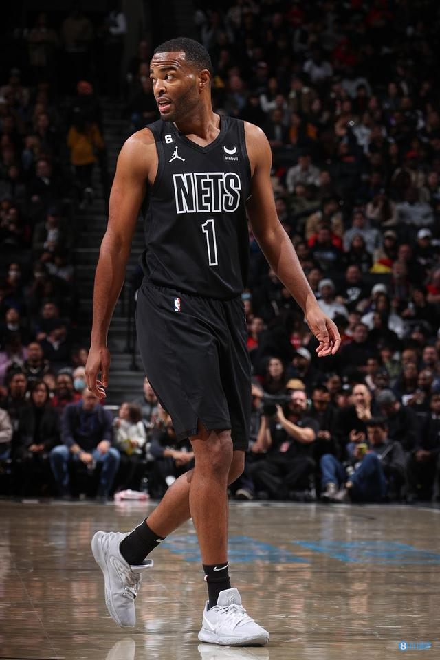 本人在接受 本人在接受